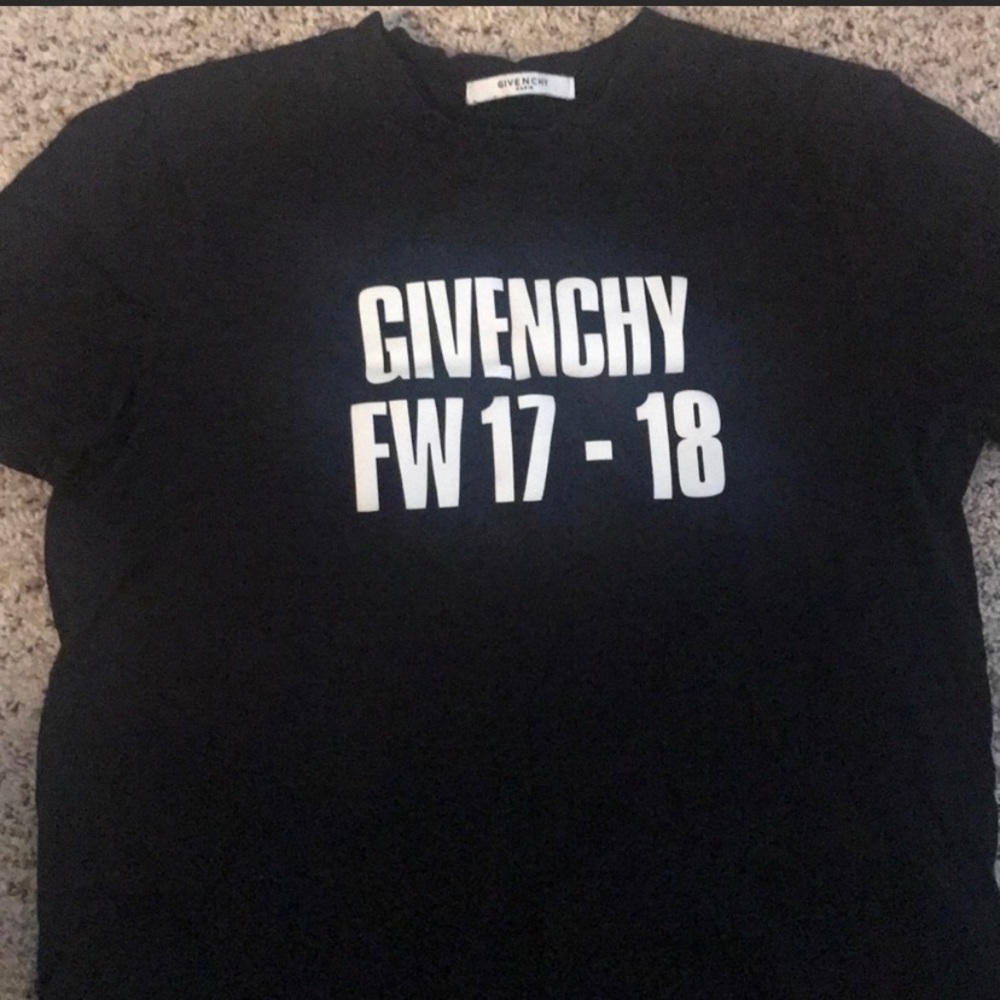 Givenchy T-shirt